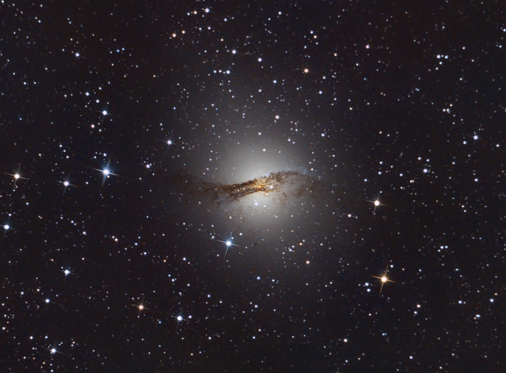 Galaxia Lenticular Centaurus A - NGC5128